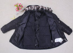 童小鴨正品 打造舒適時(shí)尚的青少年冬日穿搭新體驗(yàn)